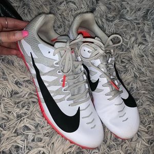 Women’s spikes